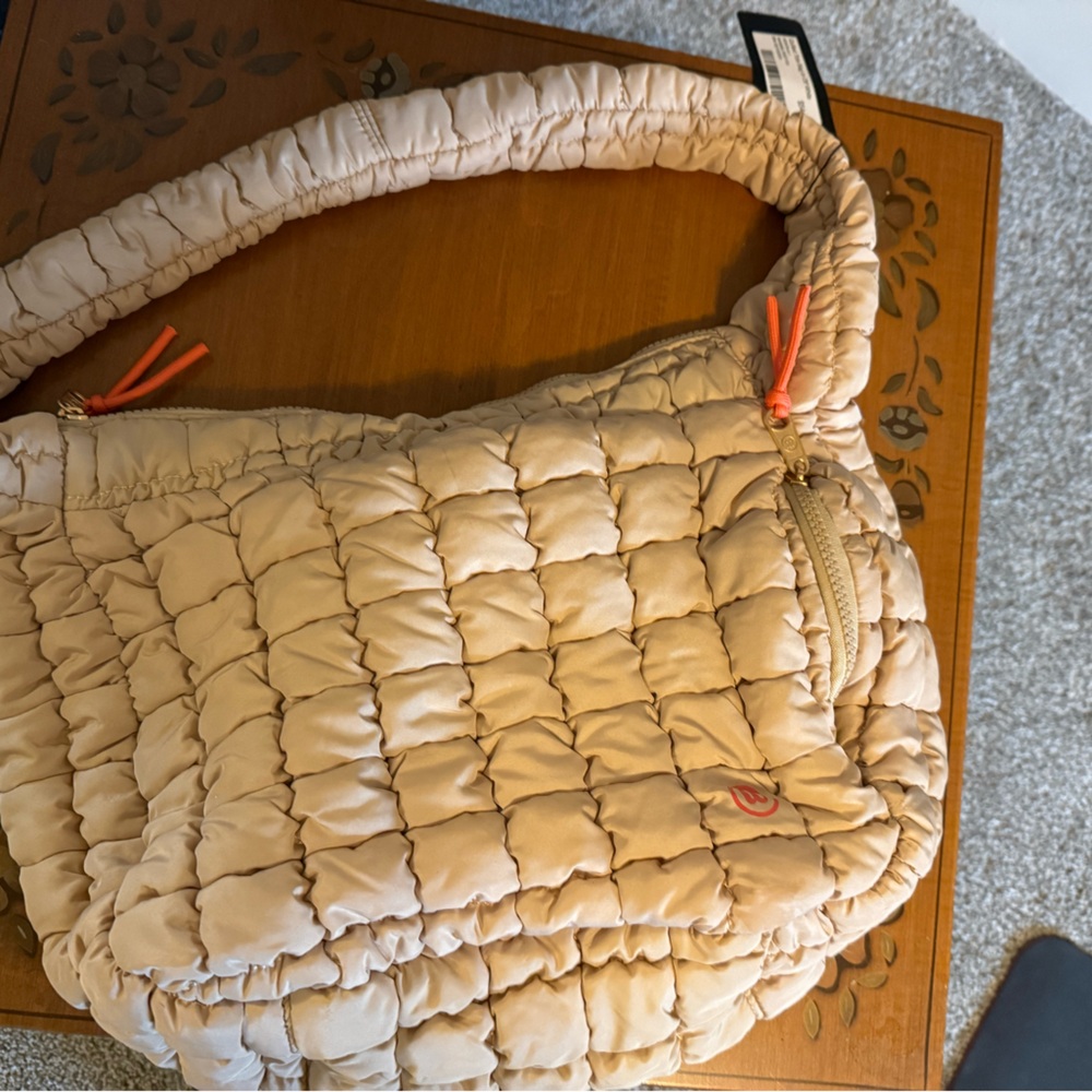New w Tags Wantable Quilted Tote - Beige